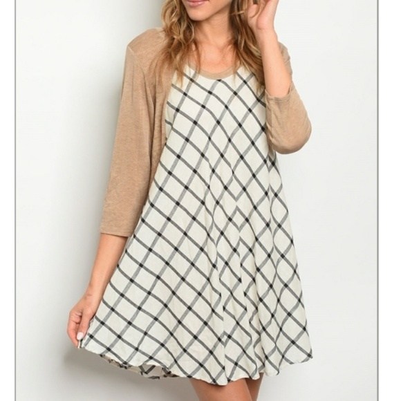 Dresses & Skirts - Taupe Sleeve Off White Black Checkered Tunic Dress